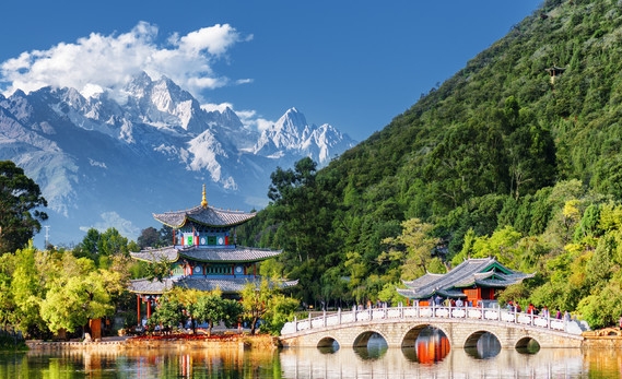 Private Enjoyment: 8-Day Tour of Lijiang, Dali, Shangri-La, and Lugu Lake Panorama