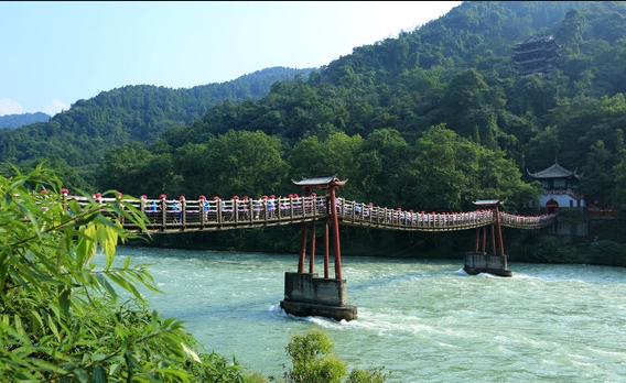 Chengdu + Jiuzhaigou Valley Scenic and Historic Interest Area + Dujiangyan Irrigation Project/Panda Base + Huanglong